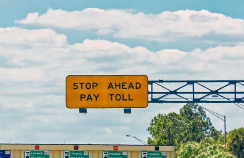 Your Phone Says You Owe a Toll and That Text Is Lying to You